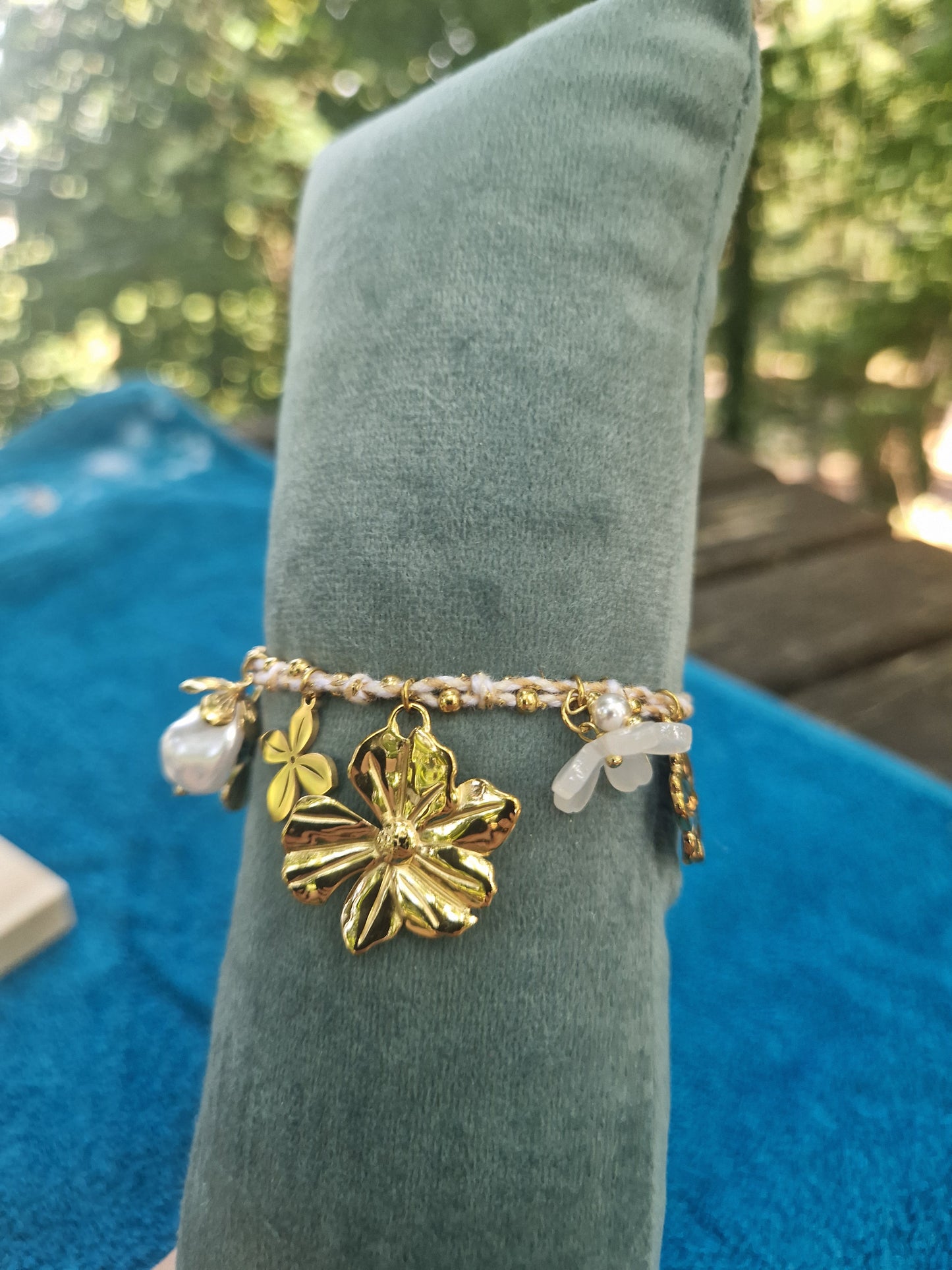 Daisy Bracelet