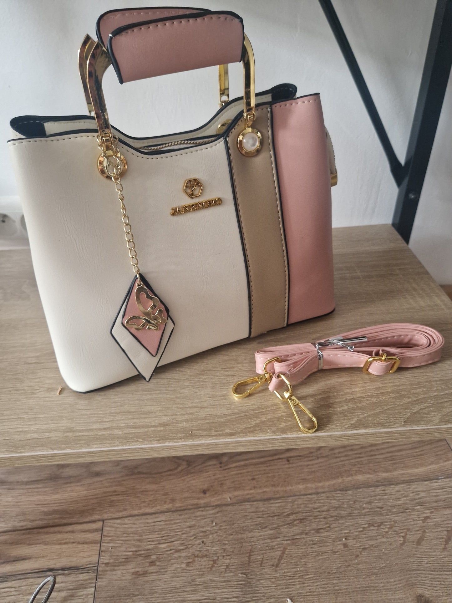 Hepburn handbag