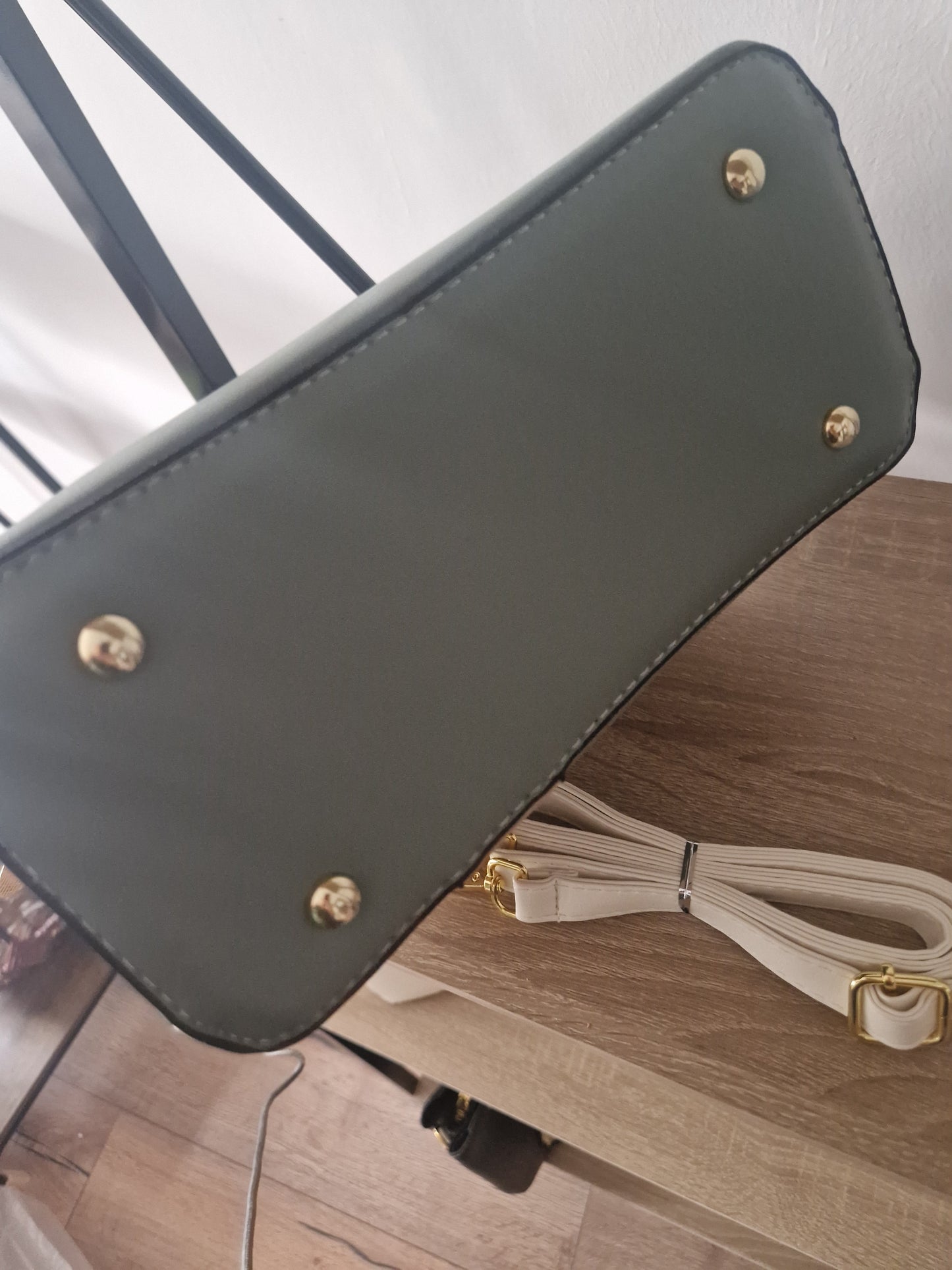 Hepburn handbag