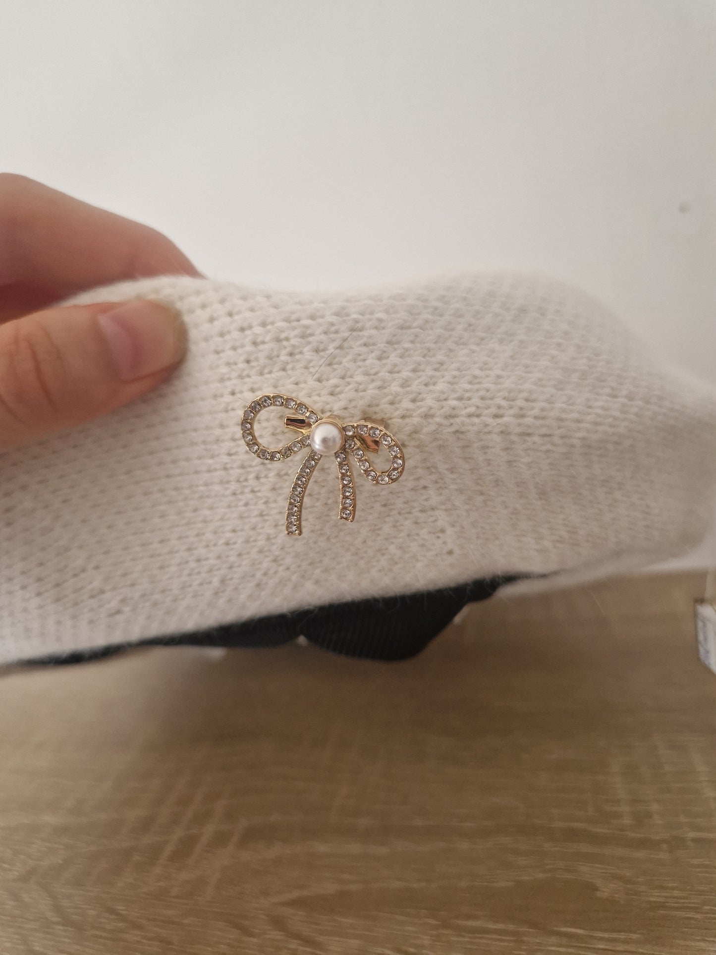 Knotted beret