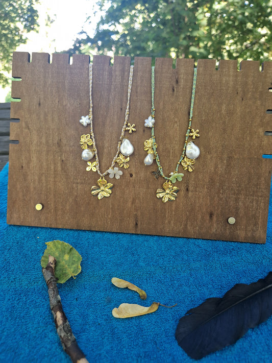 Daisy Necklace