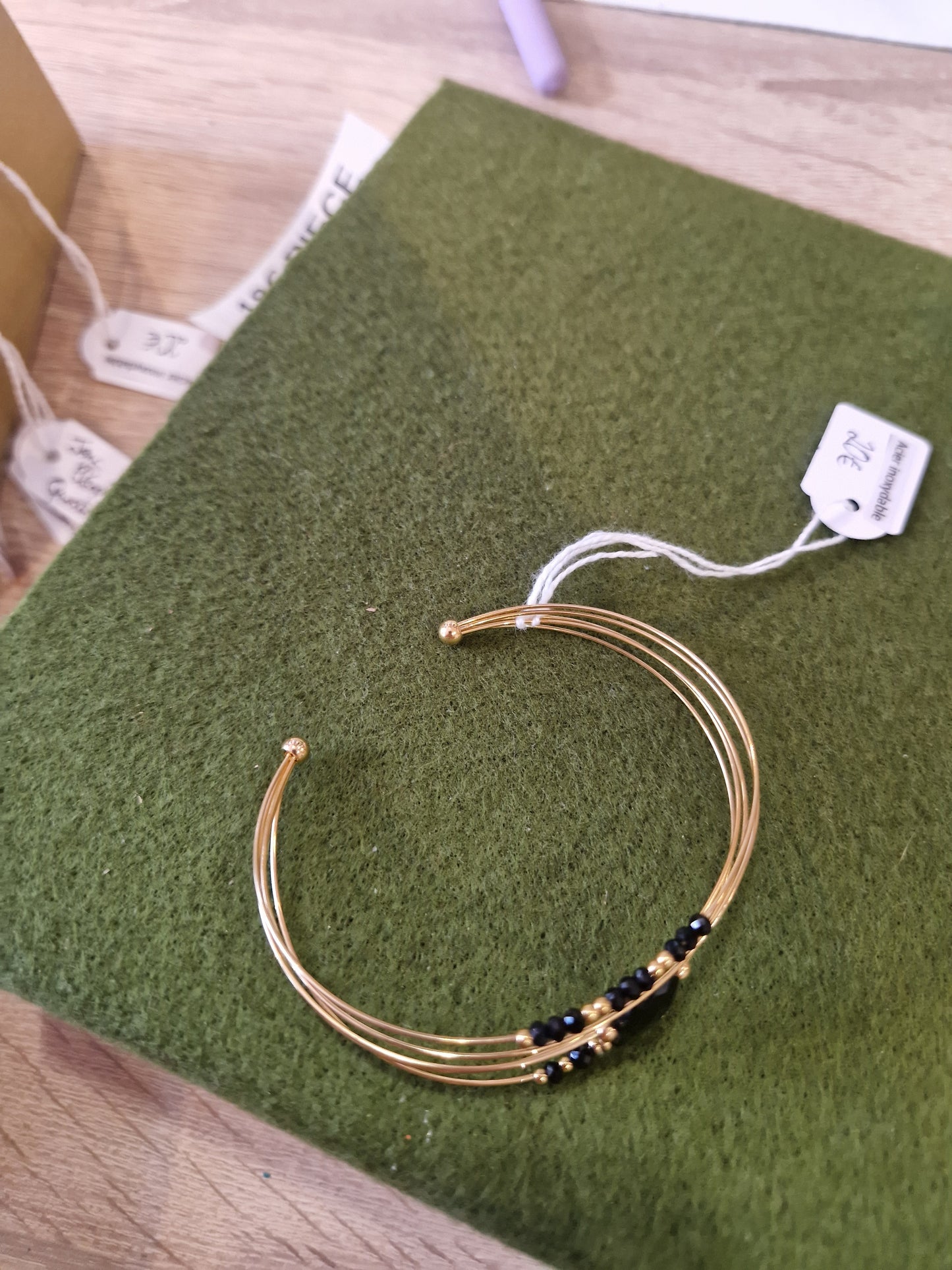 Jonc doré perles naturelles Cléopâtre