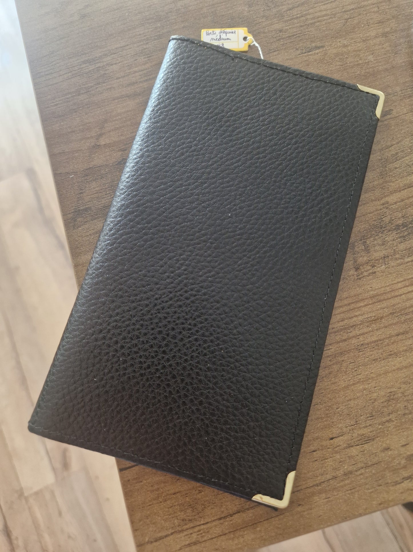 Medium checkbook holder