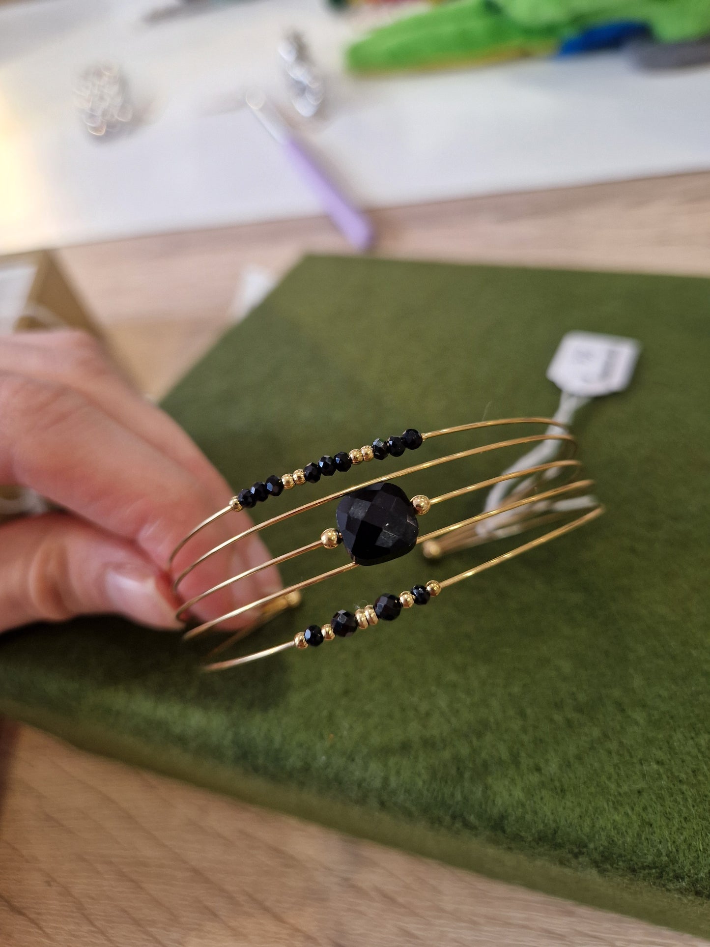 Jonc doré perles naturelles Cléopâtre