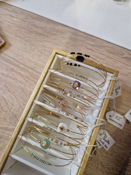 Jonc doré perles naturelles Cléopâtre