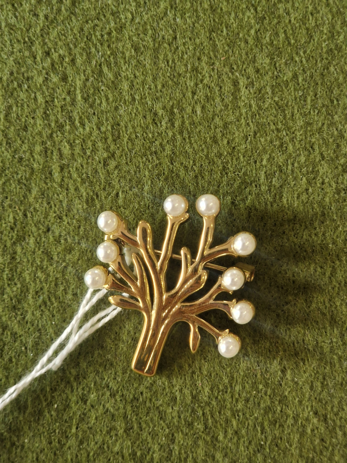 Broche arbre