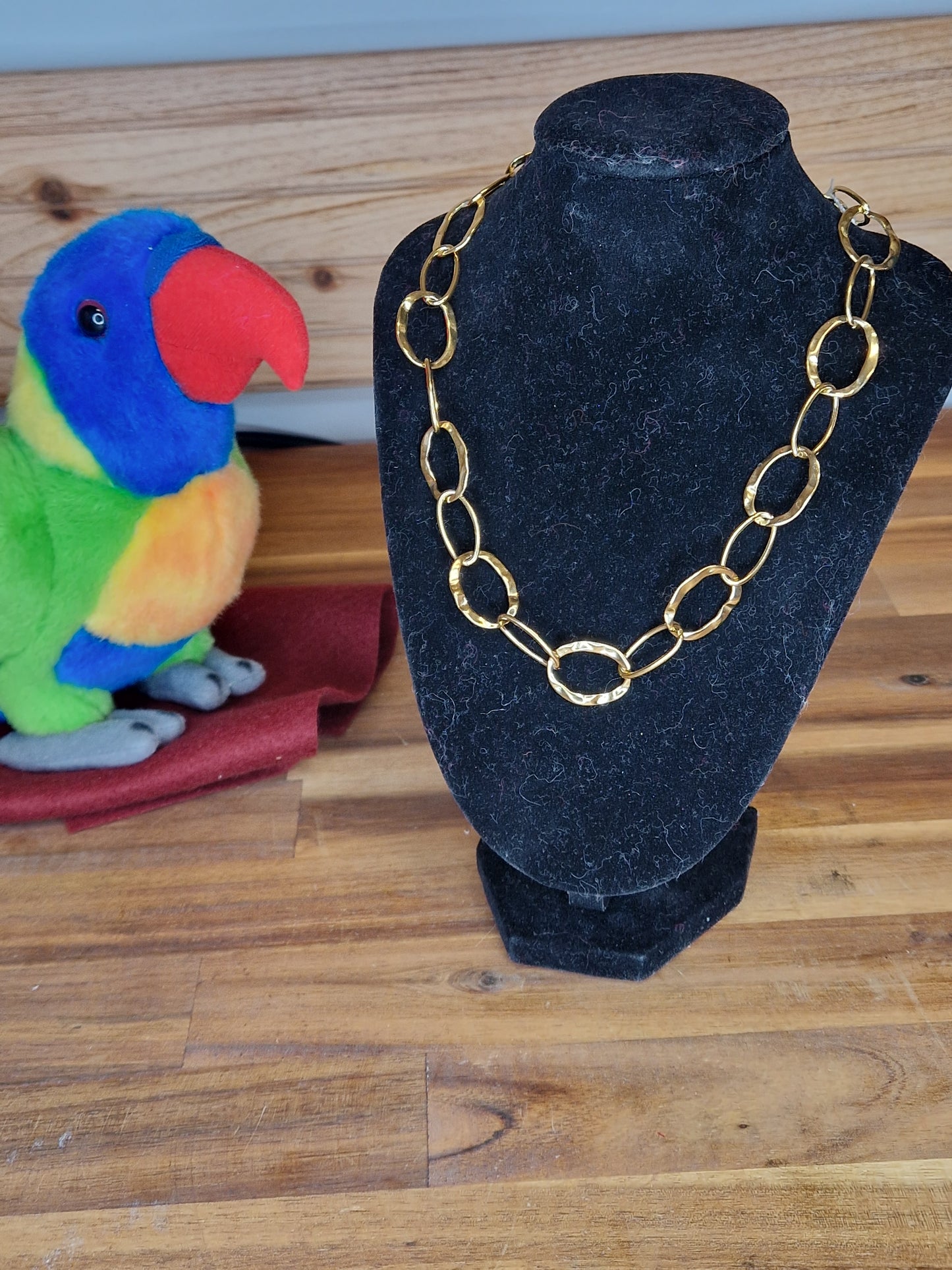 Collier Rowan