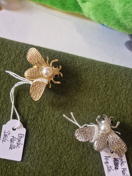 Broche abeille