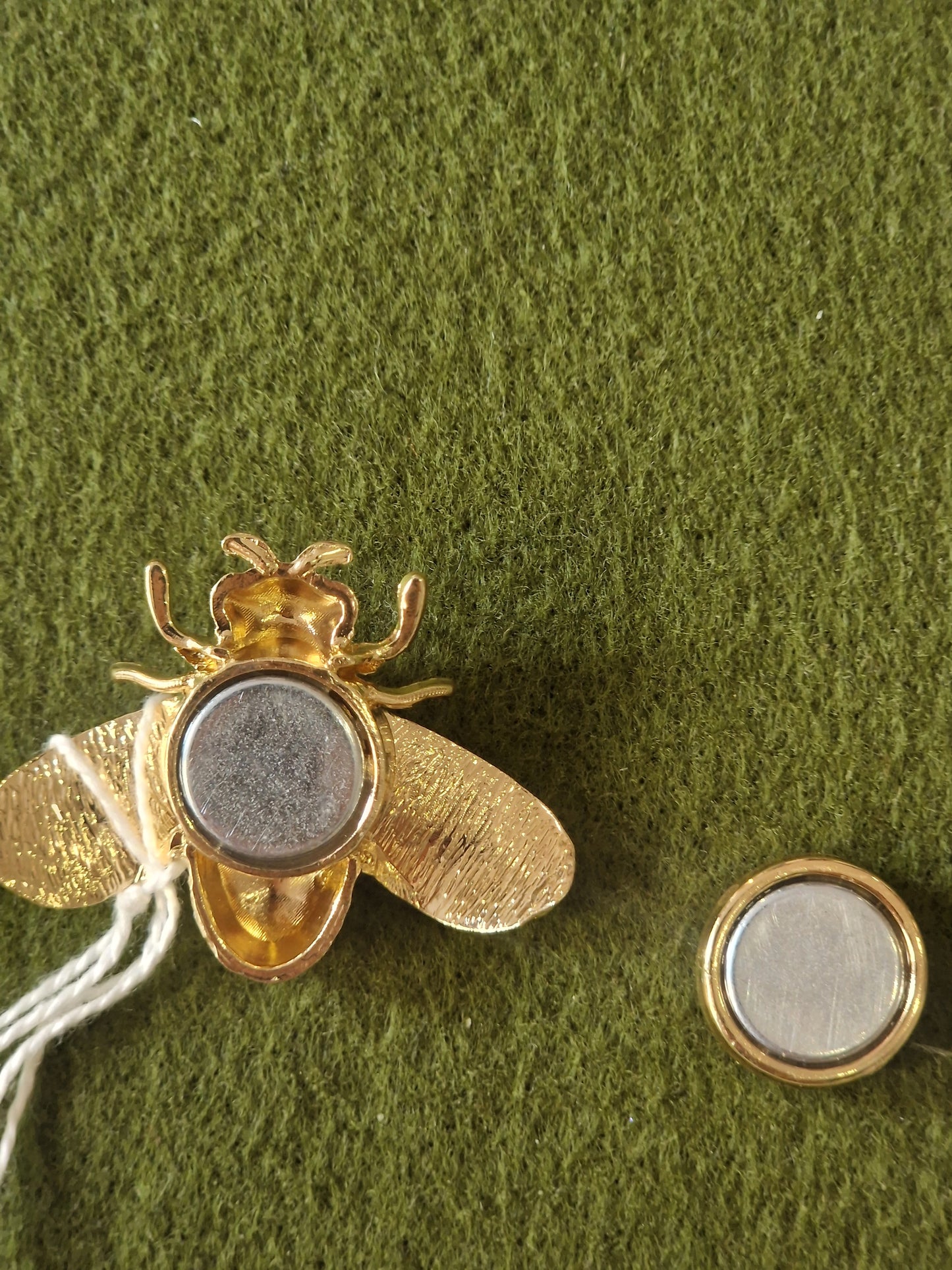 Broche abeille