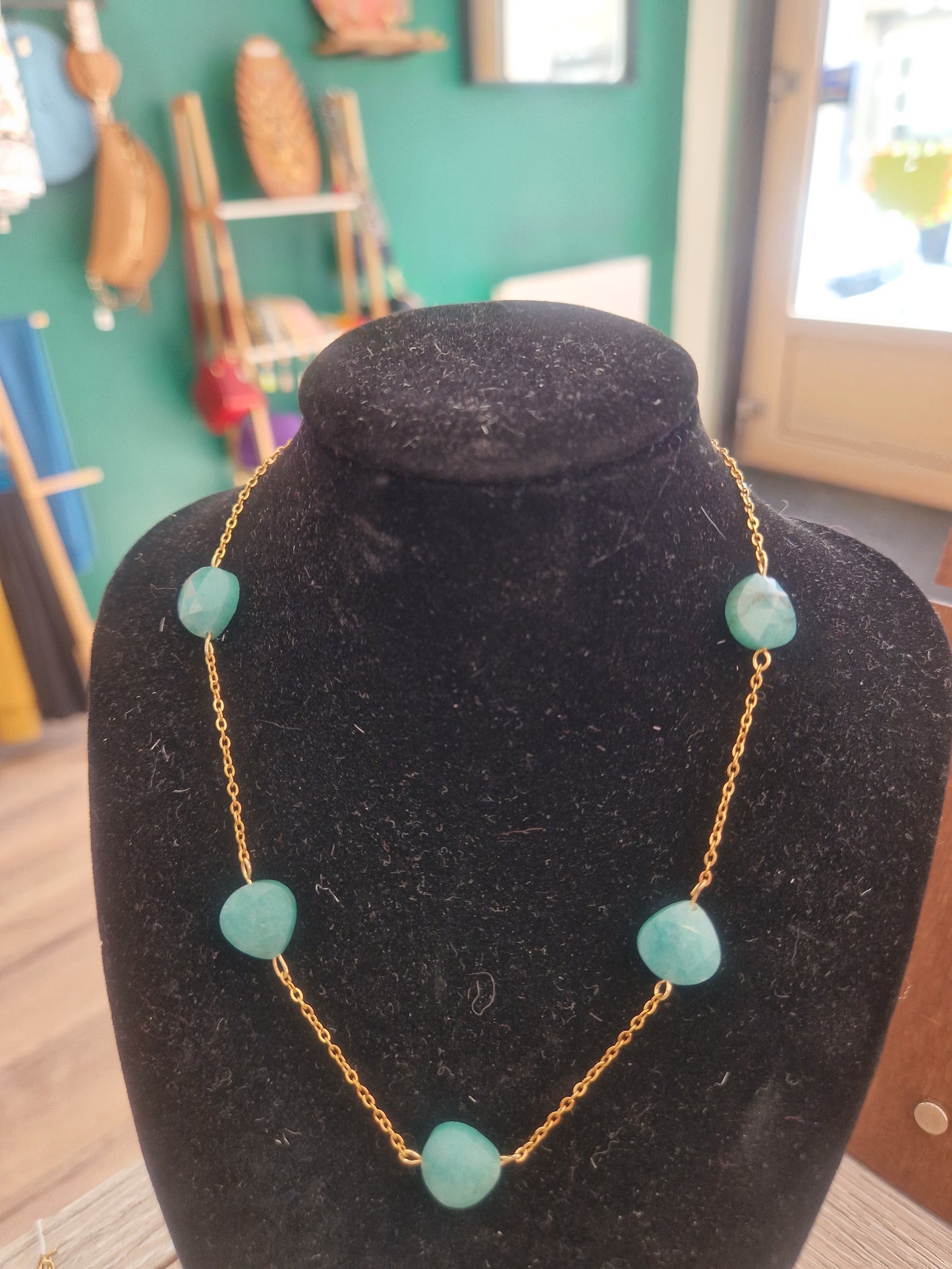 Collier pierres naturelles Ellie